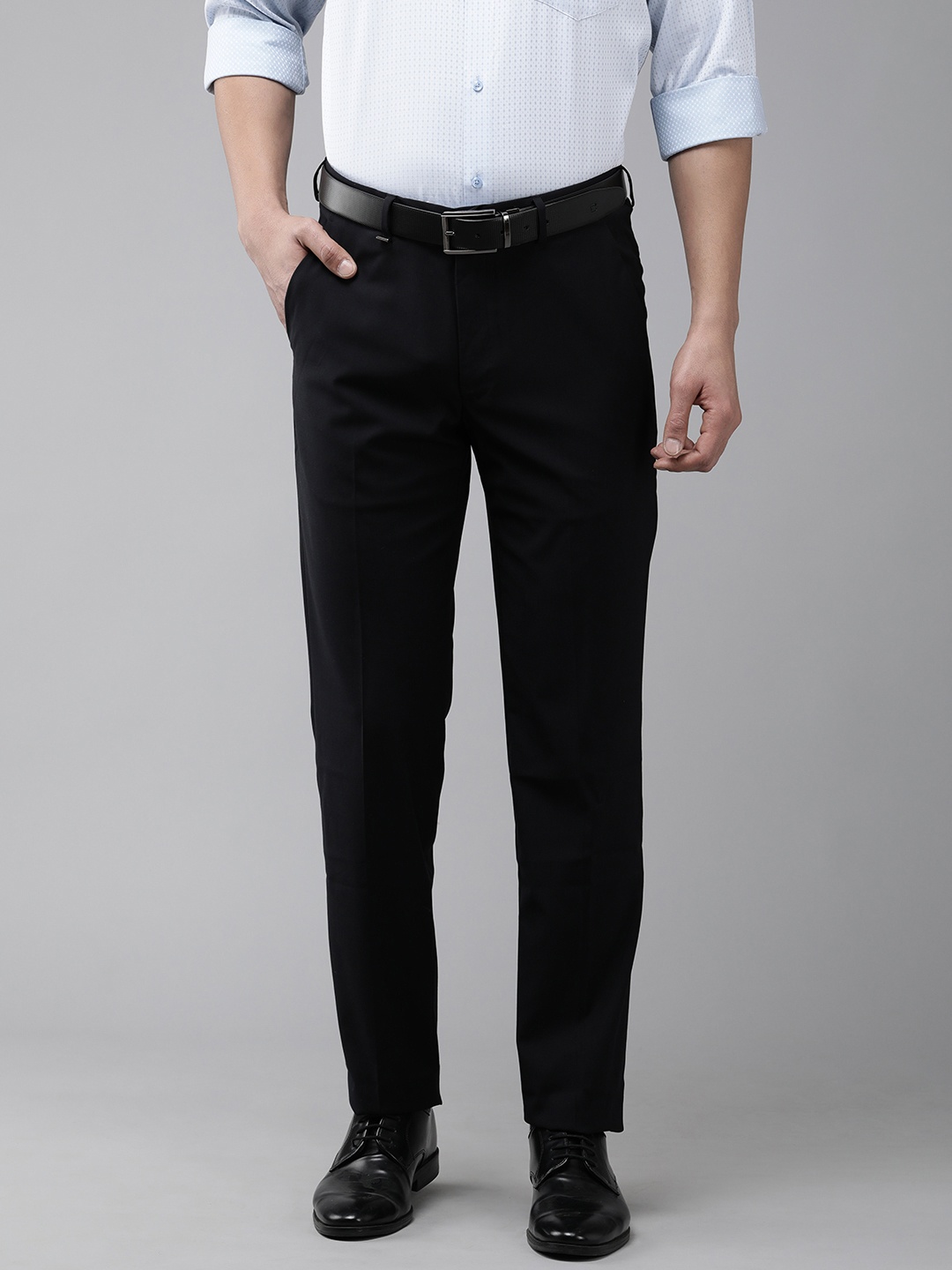 

Van Heusen Men Slim Fit Flat Front Formal Trousers, Navy blue