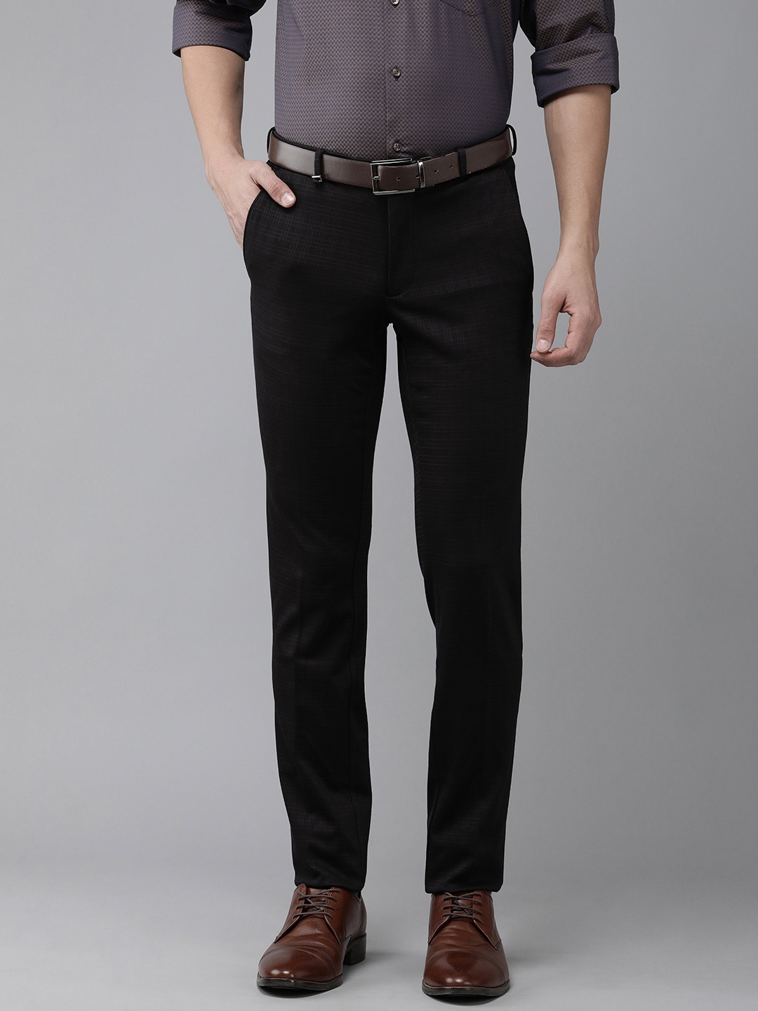 

Van Heusen Men Checked Skinny Fit Formal Trousers, Black