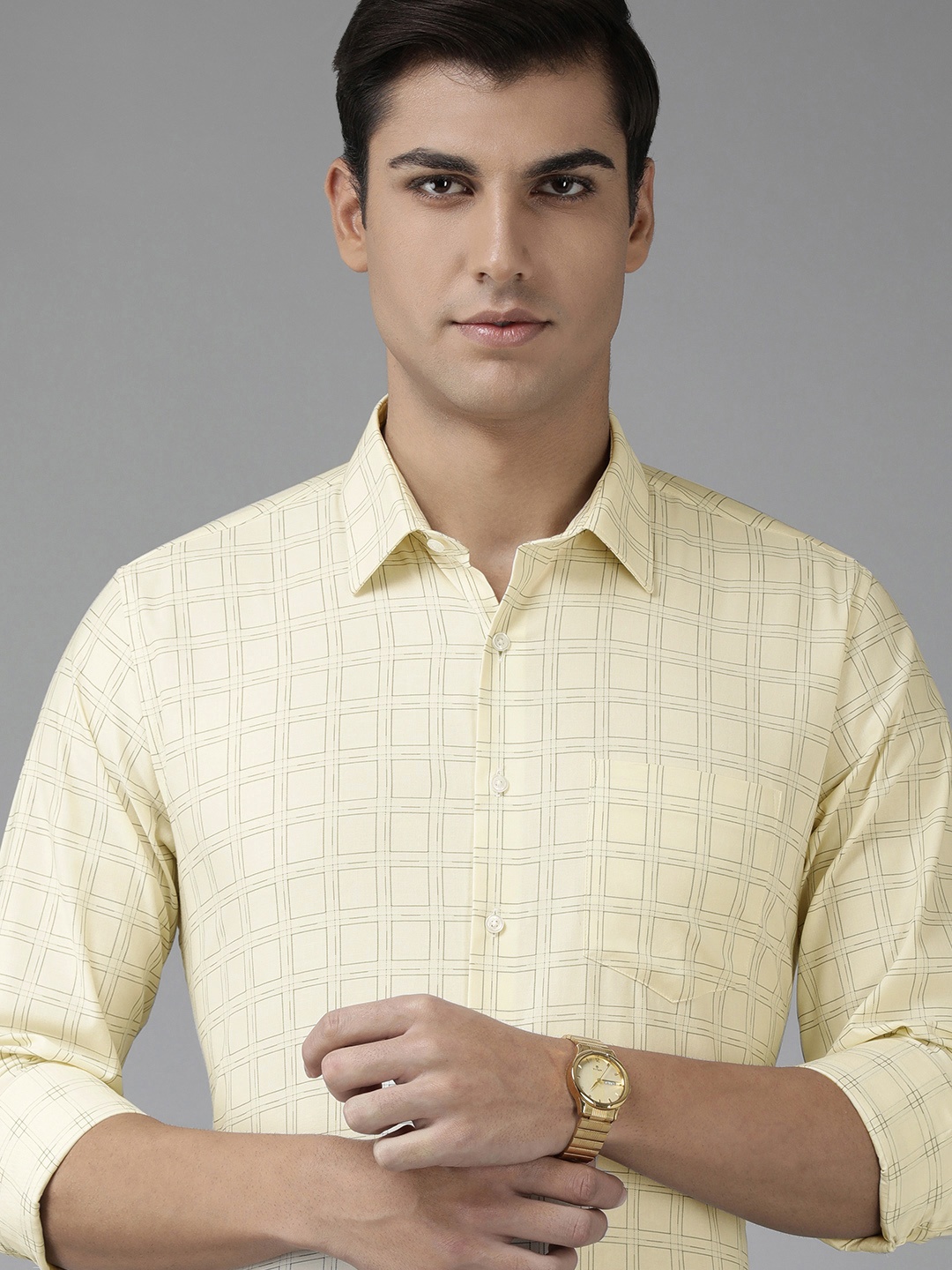 

Van Heusen Men Yellow Slim Fit Windowpane Checks Opaque Pure Cotton Semiformal Shirt