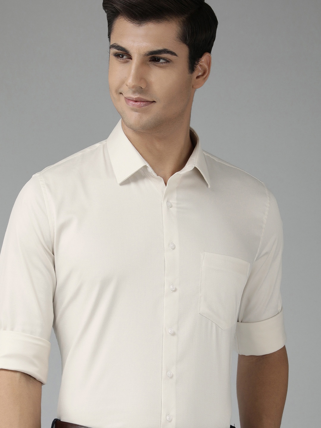 

Van Heusen Men Beige Slim Fit Textured Formal Shirt