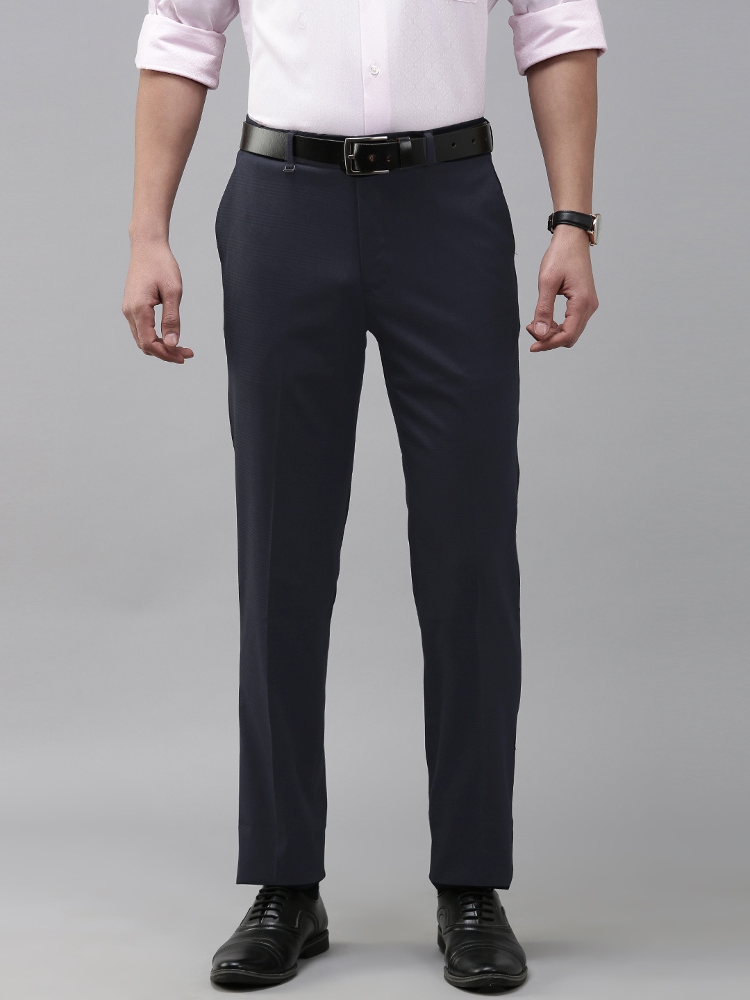 

Van Heusen Men Slim Fit Formal Trousers, Navy blue
