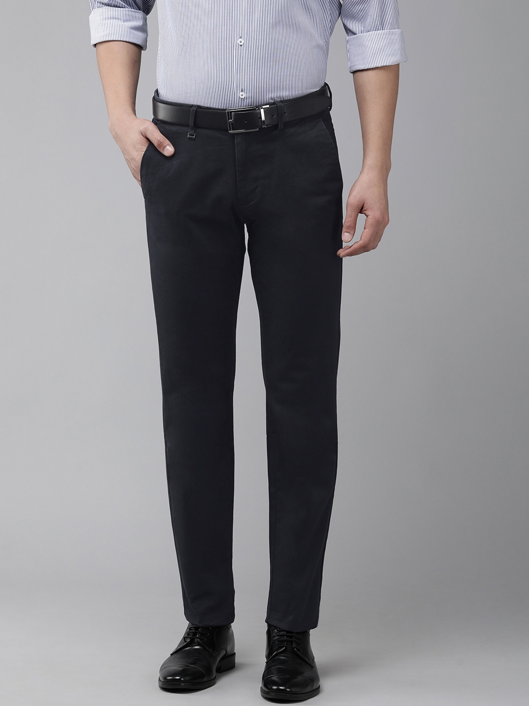 

Van Heusen Men Mid-Rise Slim Fit Trousers, Navy blue
