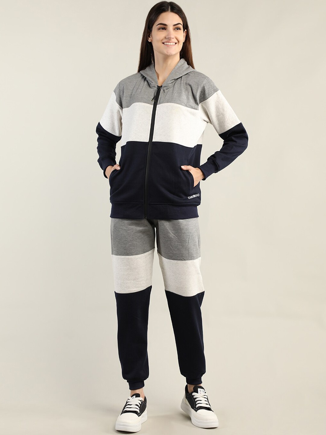 

CHKOKKO Women Grey & Navy Blue Colourblocked Cotton Tracksuit