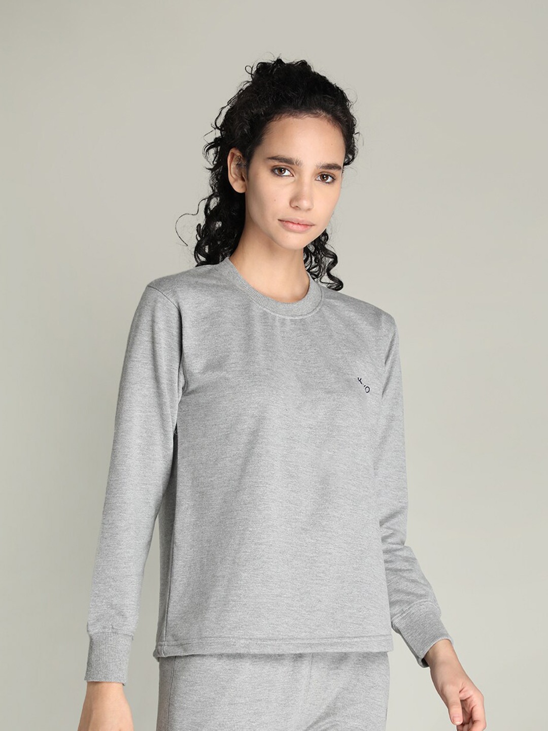 

CHKOKKO Women Grey Solid Cotton T-shirt