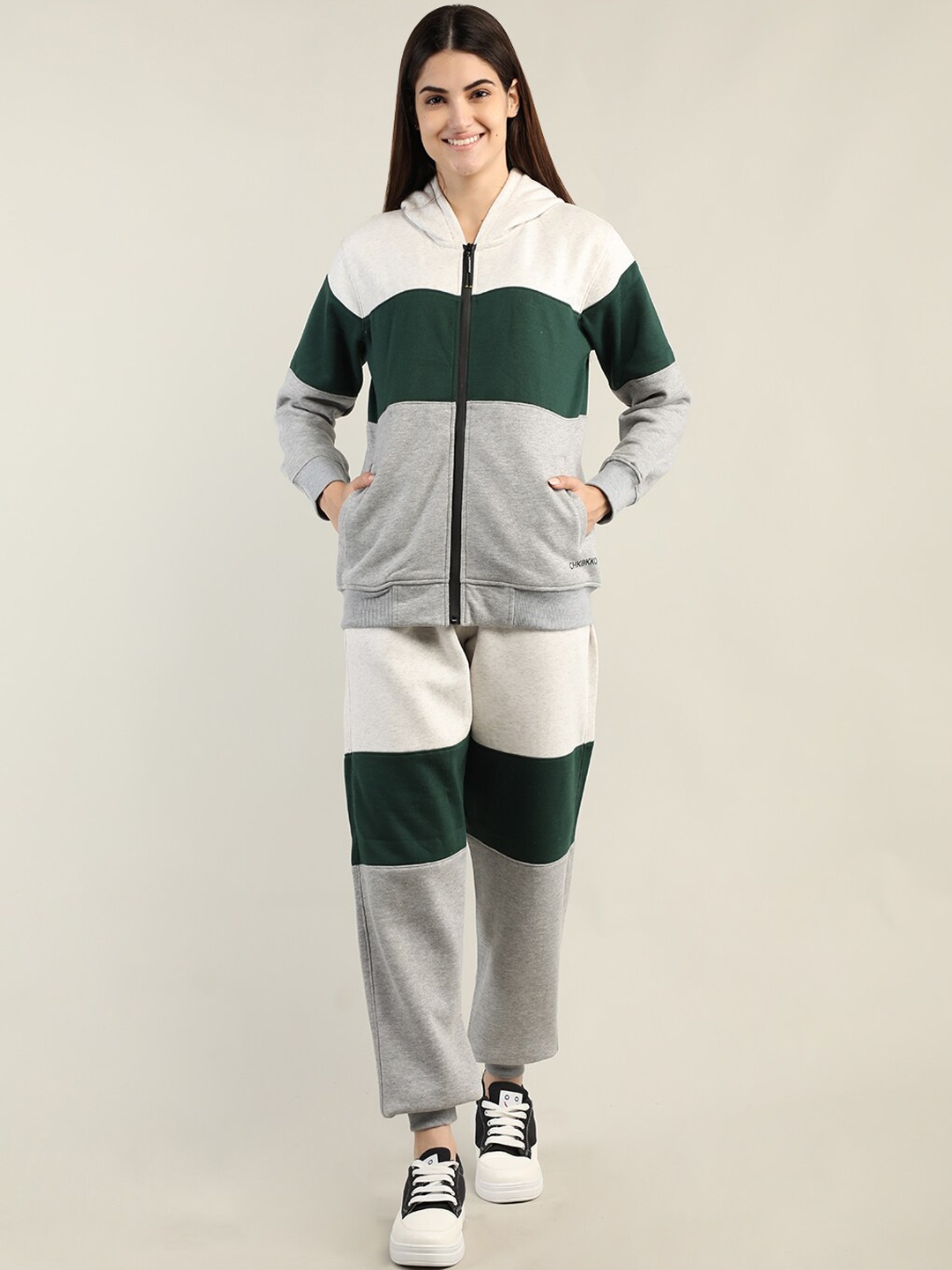 

CHKOKKO Women Off White Colourblocked Regular Fit Time Tracksuits