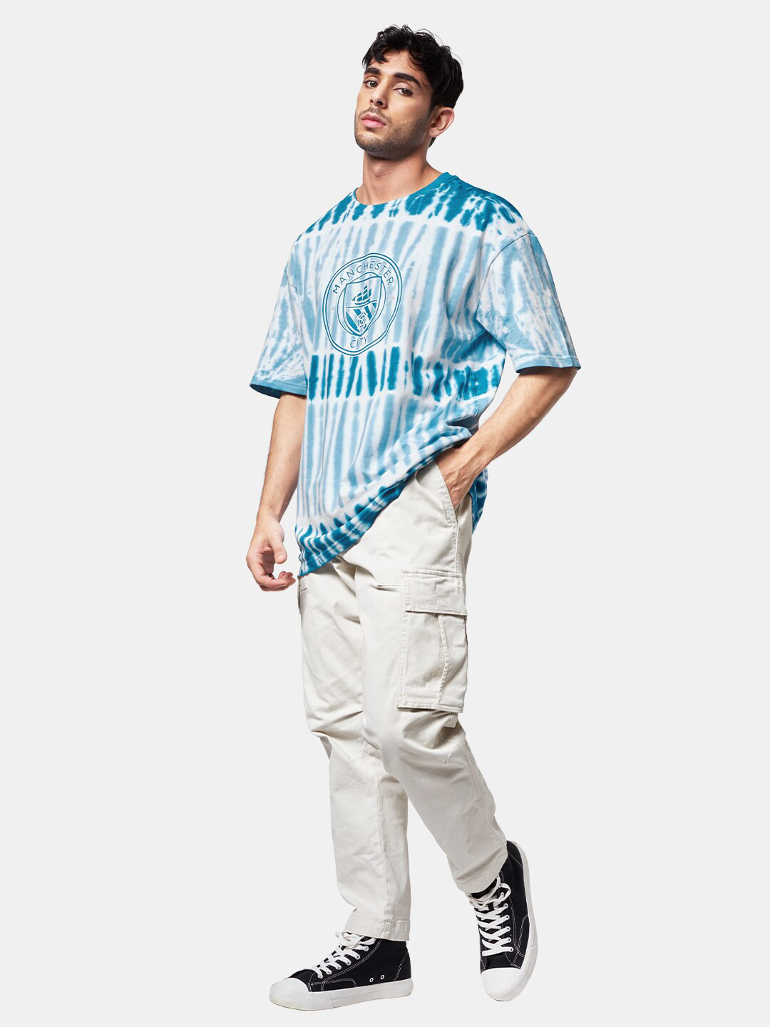 

The Souled Store Men Blue & White Tie and Dye Manchester City Printed Oversized T-Shirt