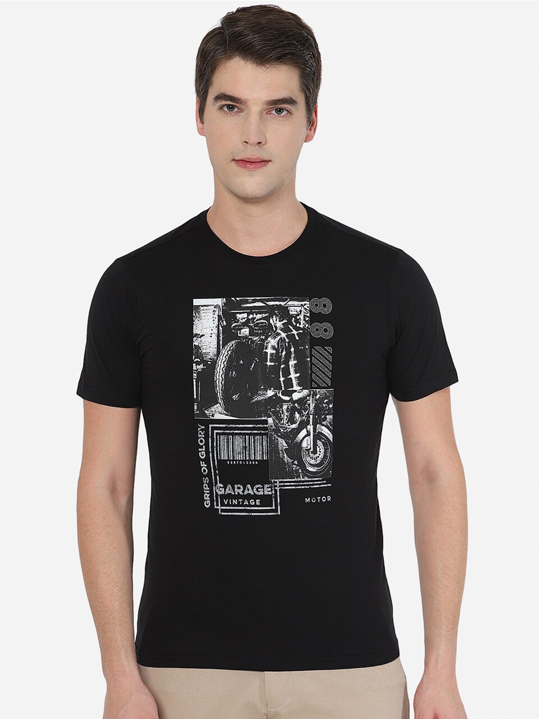 

Greenfibre Men Black Printed Slim Fit Cotton T-shirt