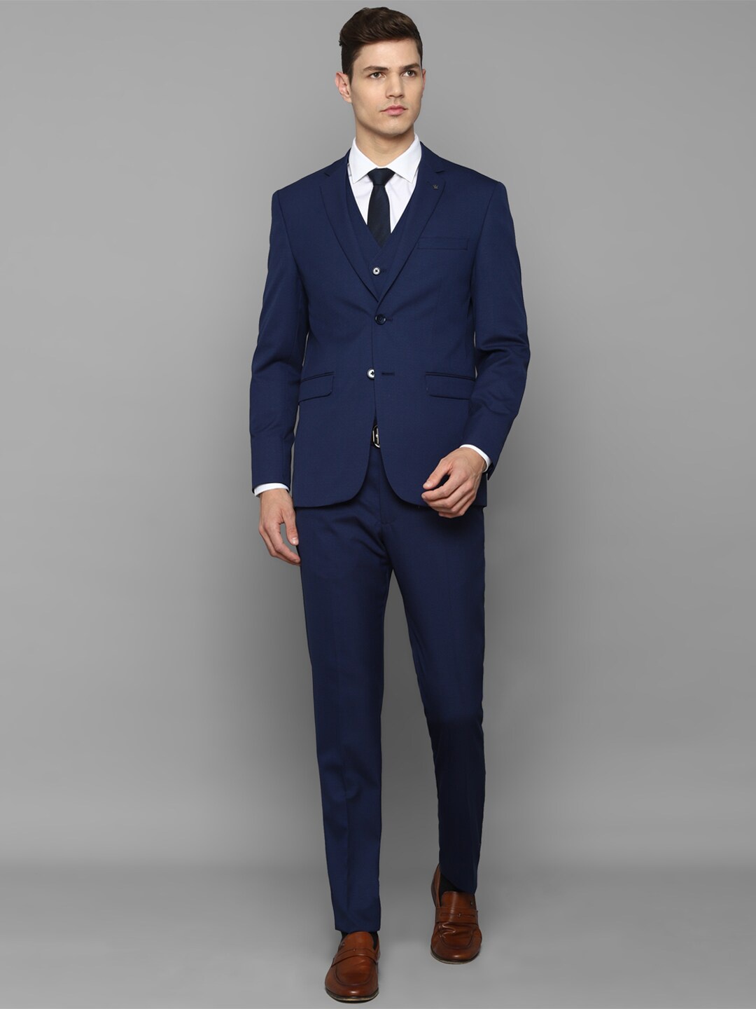 

Louis Philippe Men Navy Blue Slim Fit Single Breasted 3-Piece Formal Suit
