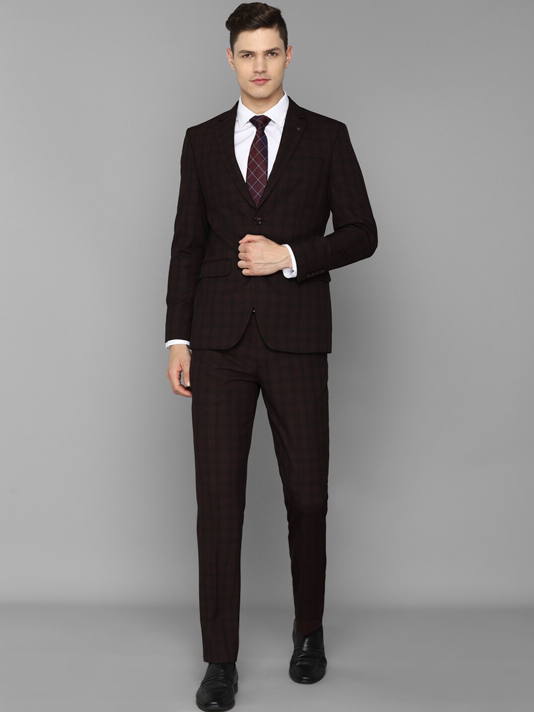 

Louis Philippe Men Black Checked Single-Breasted 2-Piece Formal Slim-Fit Suits