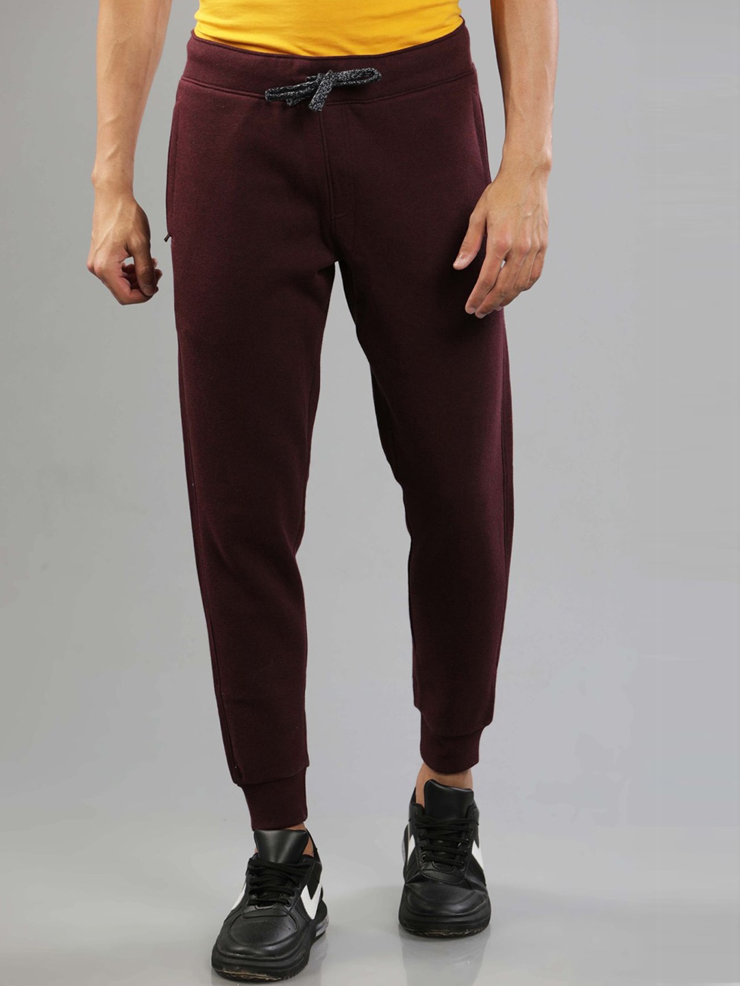 

t-base Plus Size Men Maroon Solid Joggers