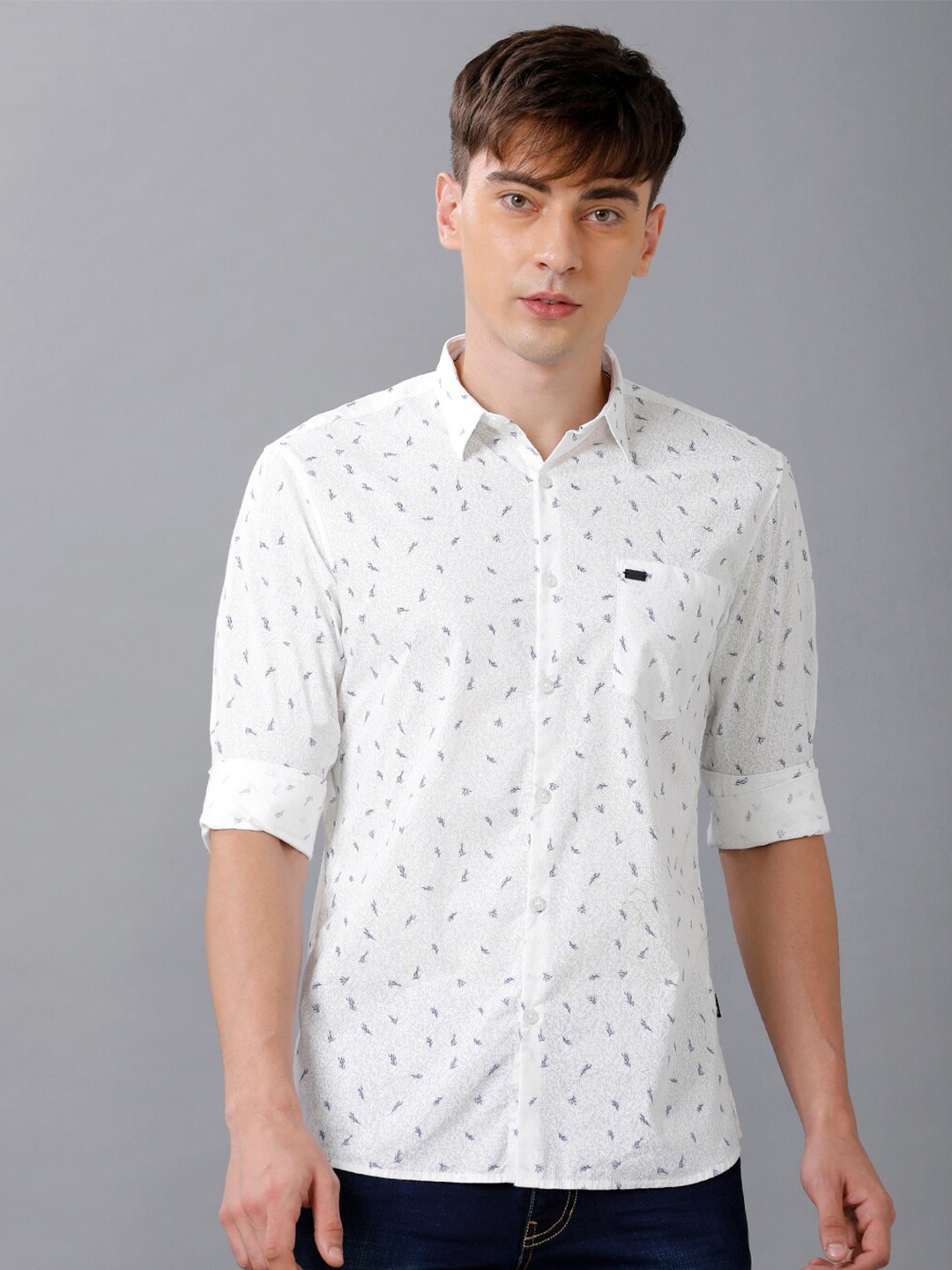 

IDENTITI Men White Slim Fit Floral Printed Casual Shirt
