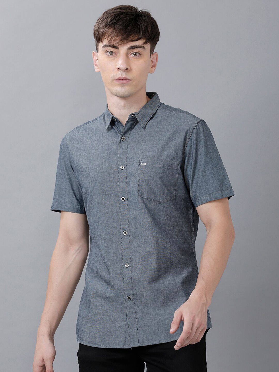 

IDENTITI Men Grey Solid Slim Fit Cotton Casual Shirt