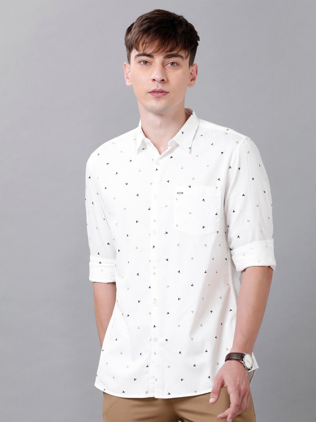 

IDENTITI Men Off White Slim Fit Printed Cotton Casual Shirt