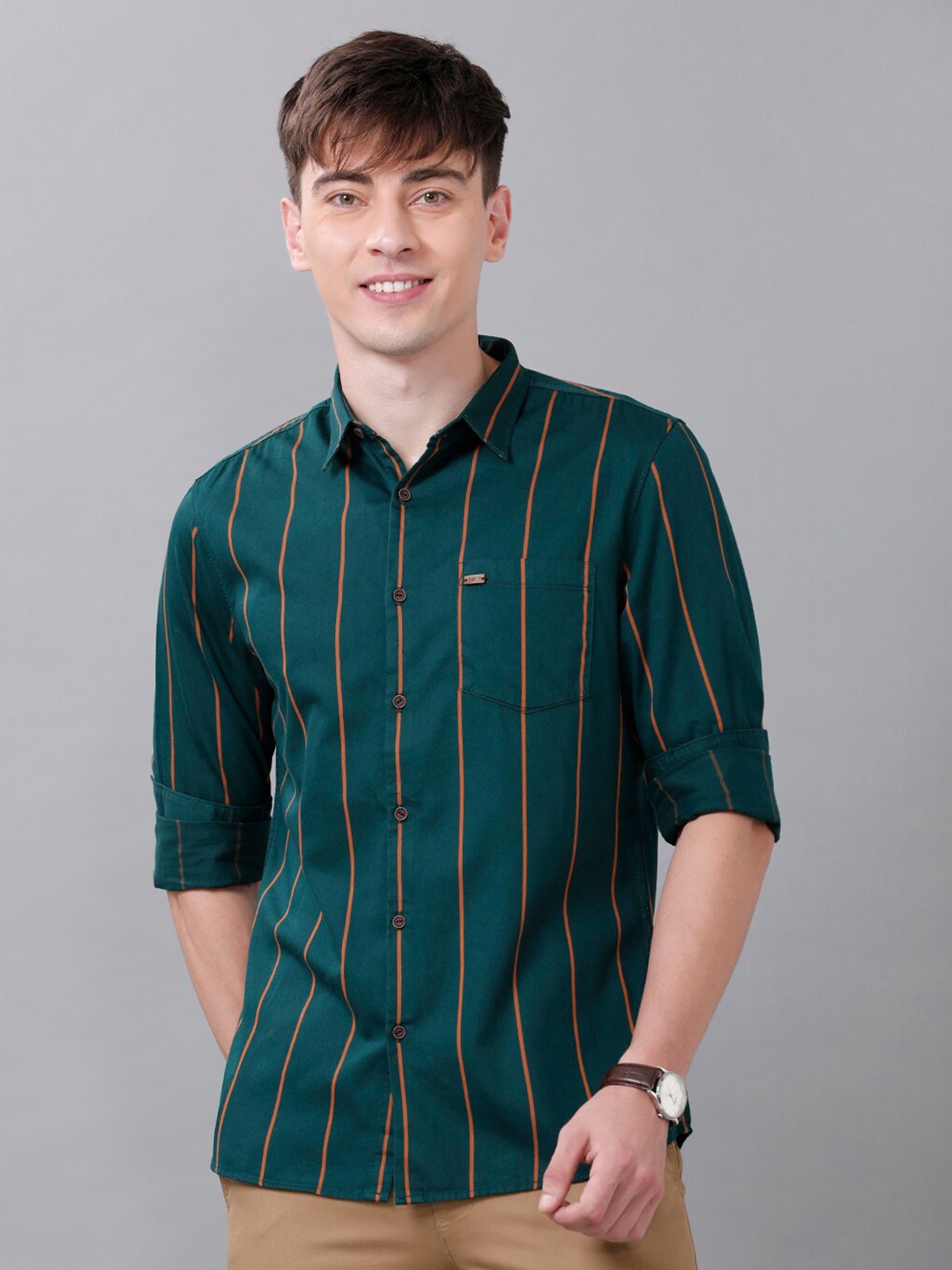 

IDENTITI Men Green Slim Fit Striped Cotton Casual Shirt