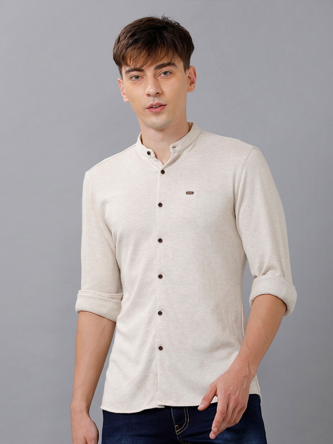 

IDENTITI Men Beige Solid Slim Fit Casual Shirt