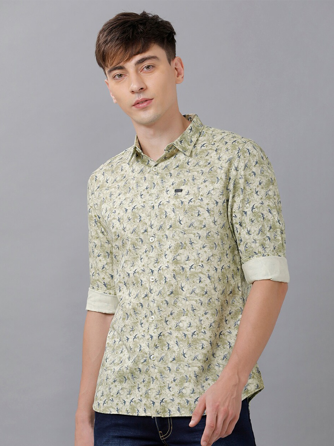 

IDENTITI Men Green Slim Fit Printed Casual Shirt