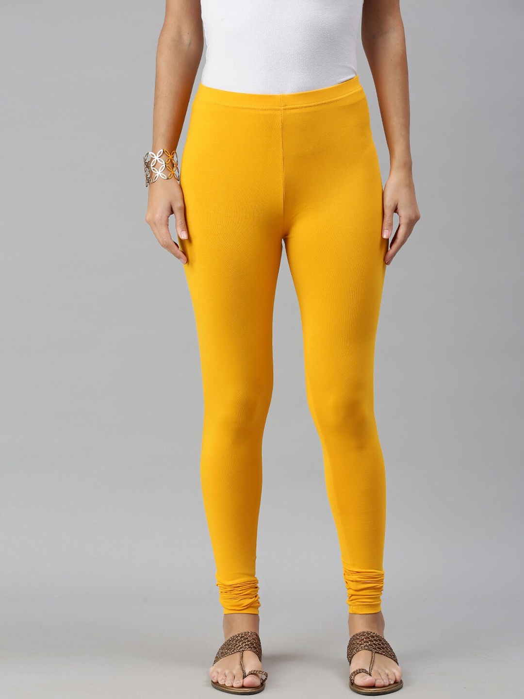 

De Moza Women Yellow Solid Cotton Churidar Leggings