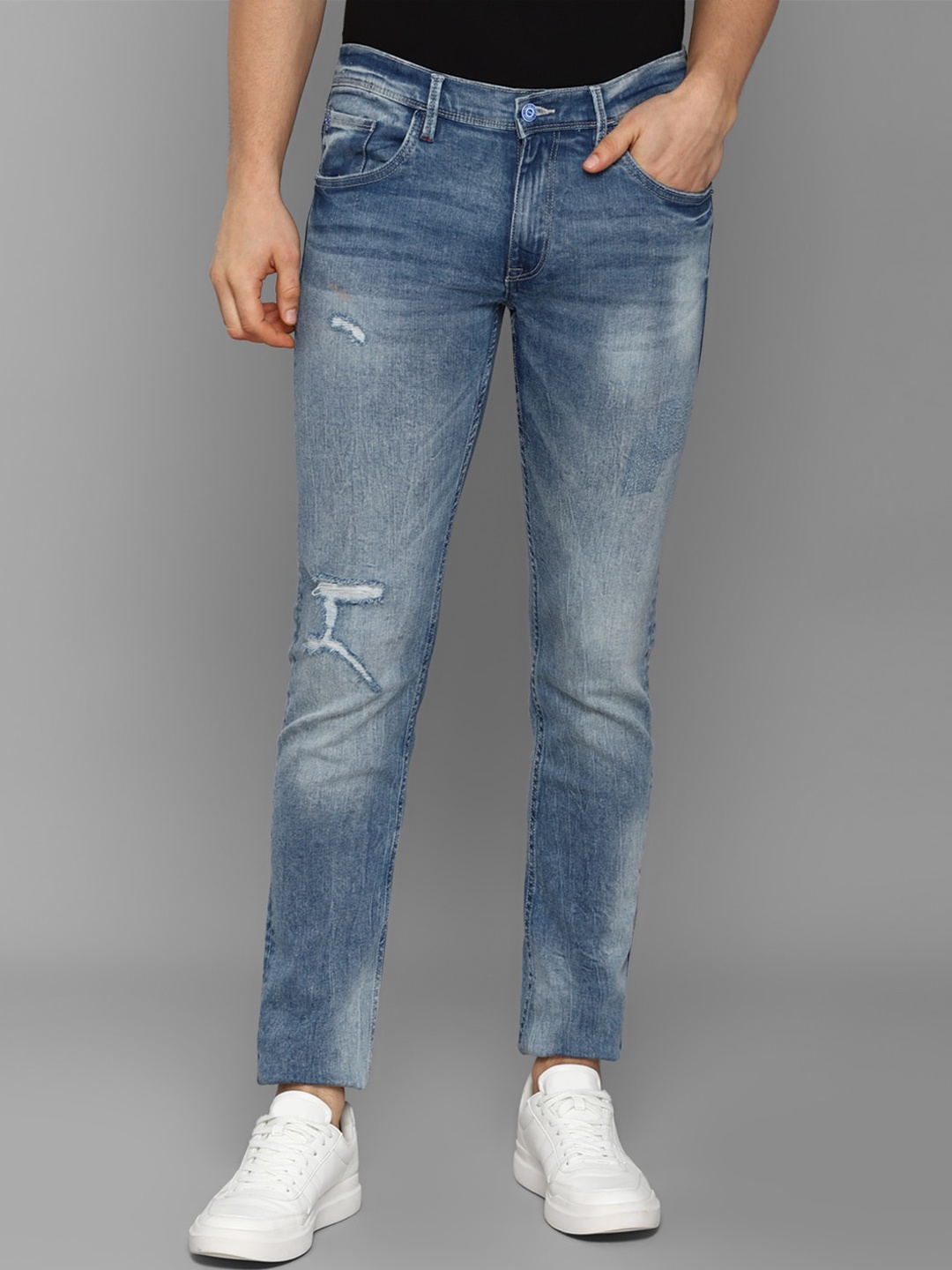 

Allen Solly Sport Men Blue Skinny Fit Mildly Distressed Heavy Fade Jeans