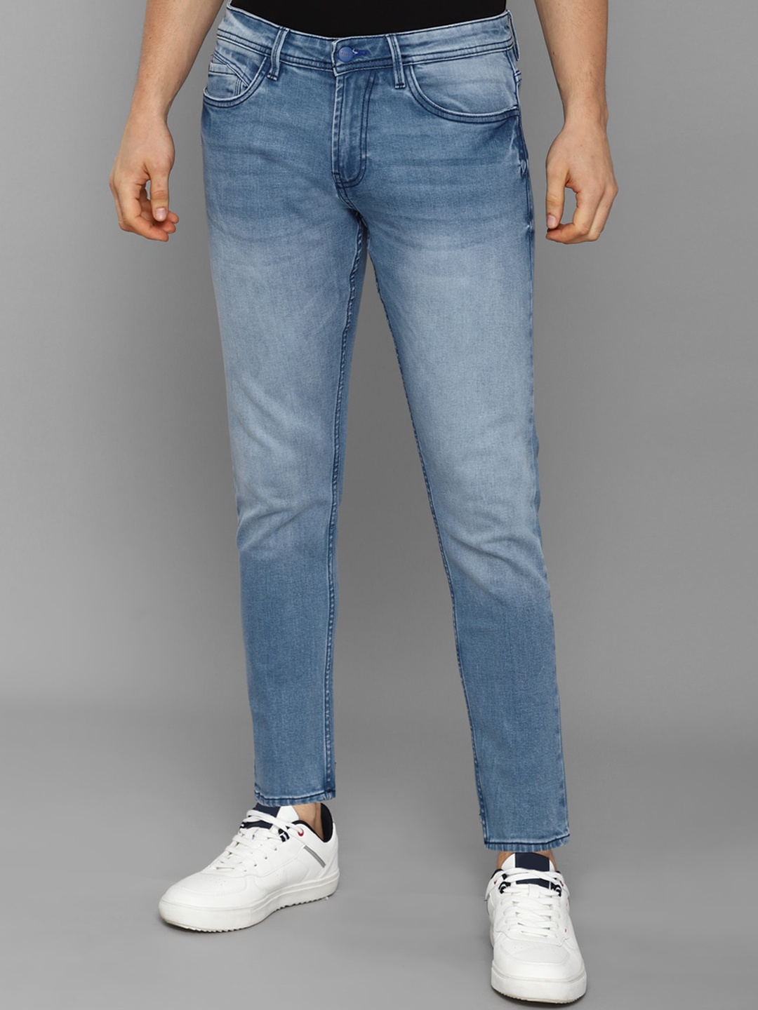 

Allen Solly Sport Men Blue Slim Fit Heavy Fade Jeans