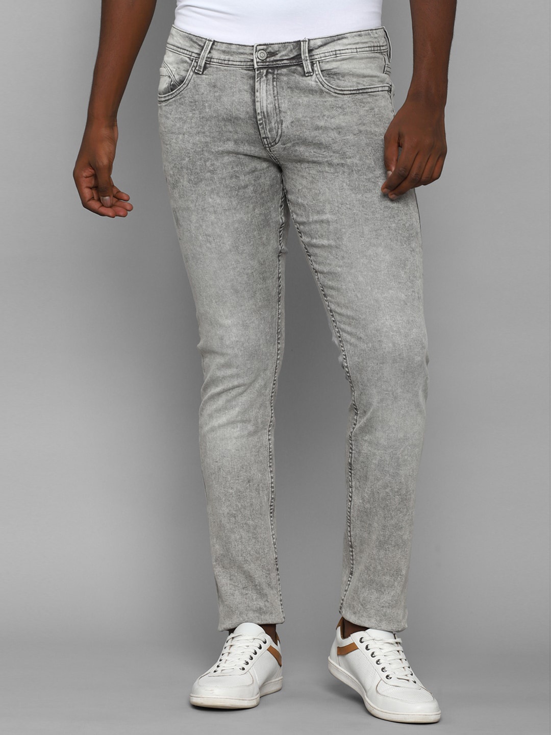 

Allen Solly Sport Men Grey Slim Fit Heavy Fade Jeans