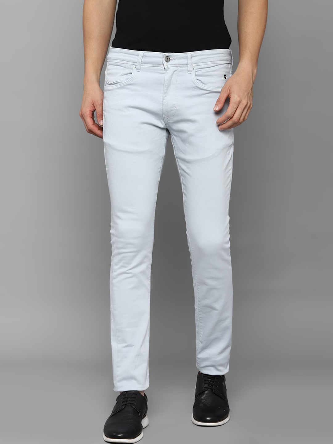 

Louis Philippe Jeans Men Blue Slim Fit Jeans