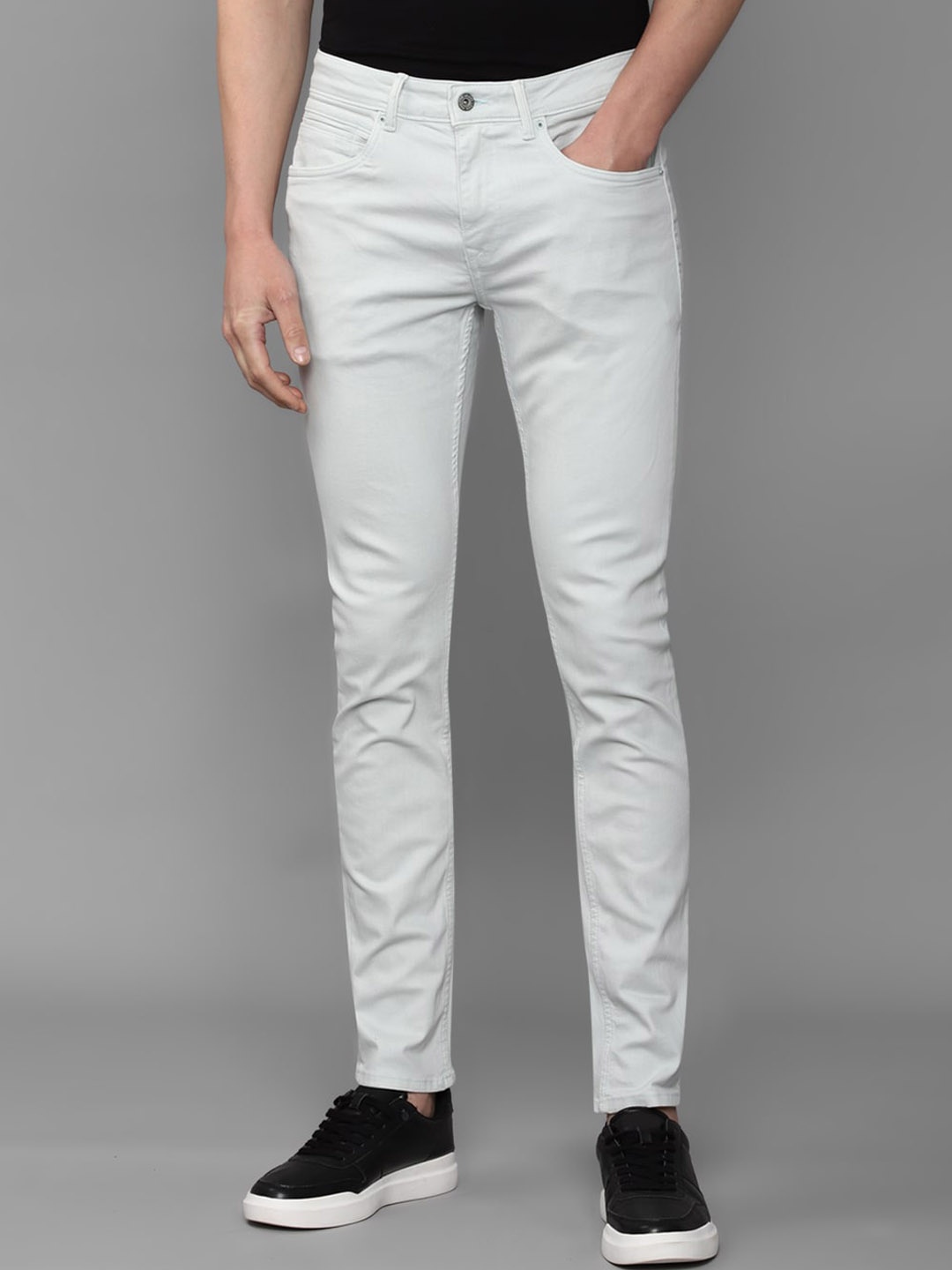 

Louis Philippe Jeans Men Grey Slim Fit Jeans