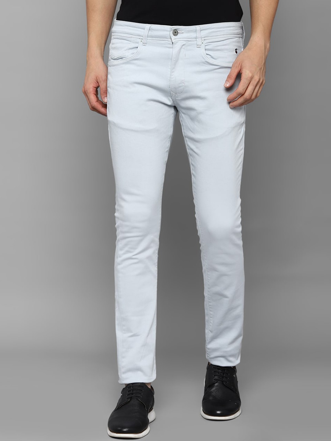 

Louis Philippe Jeans Men Blue Jeans