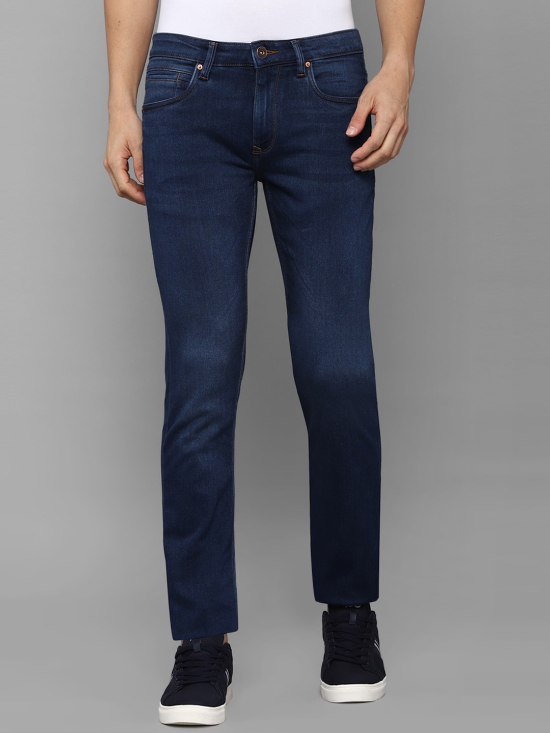 

Louis Philippe Jeans Men Navy Blue Slim Fit Light Fade Jeans