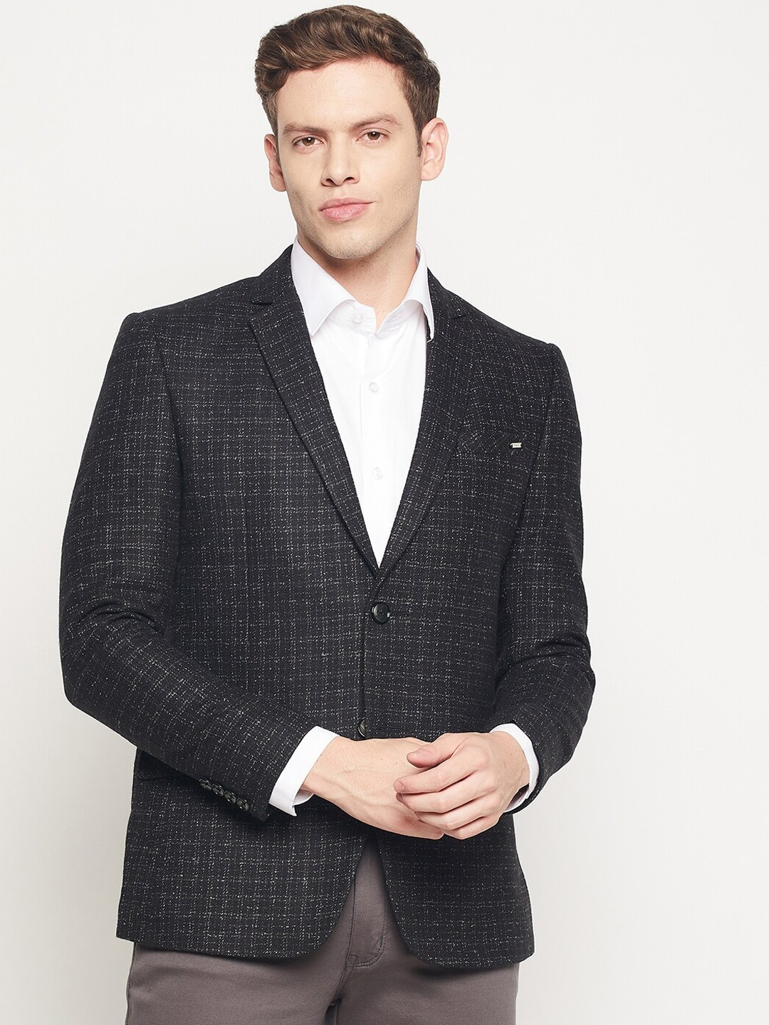 

Spirit Men Black Self-Design Single Breasted Formal Blazer