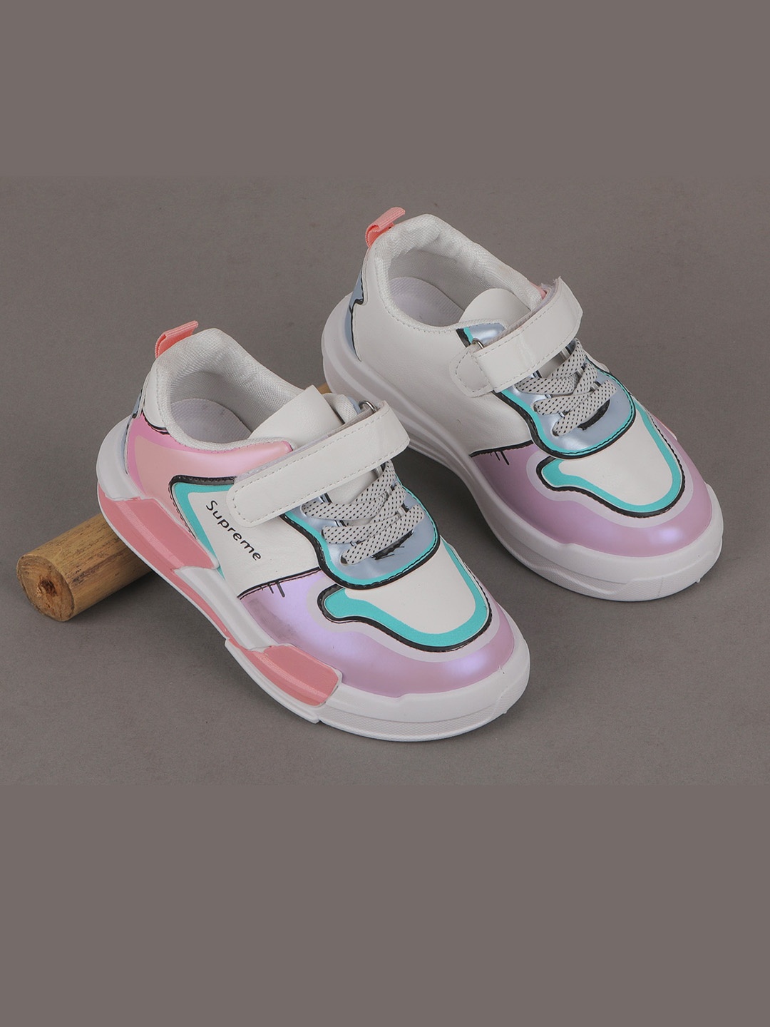 

FEETWELL SHOES Unisex Kids Colourblocked Slip-On Sneakers, White