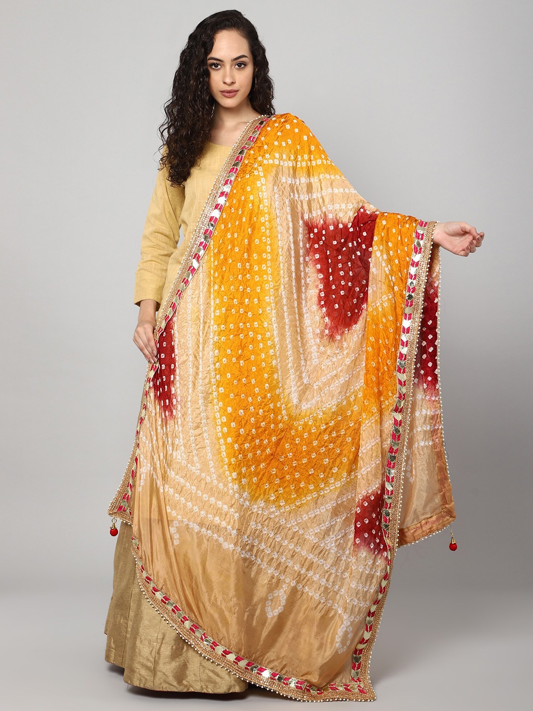 

Aditi Wasan Yellow & Gold-Toned Printed Bandhani Dupatta with Gotta Patti