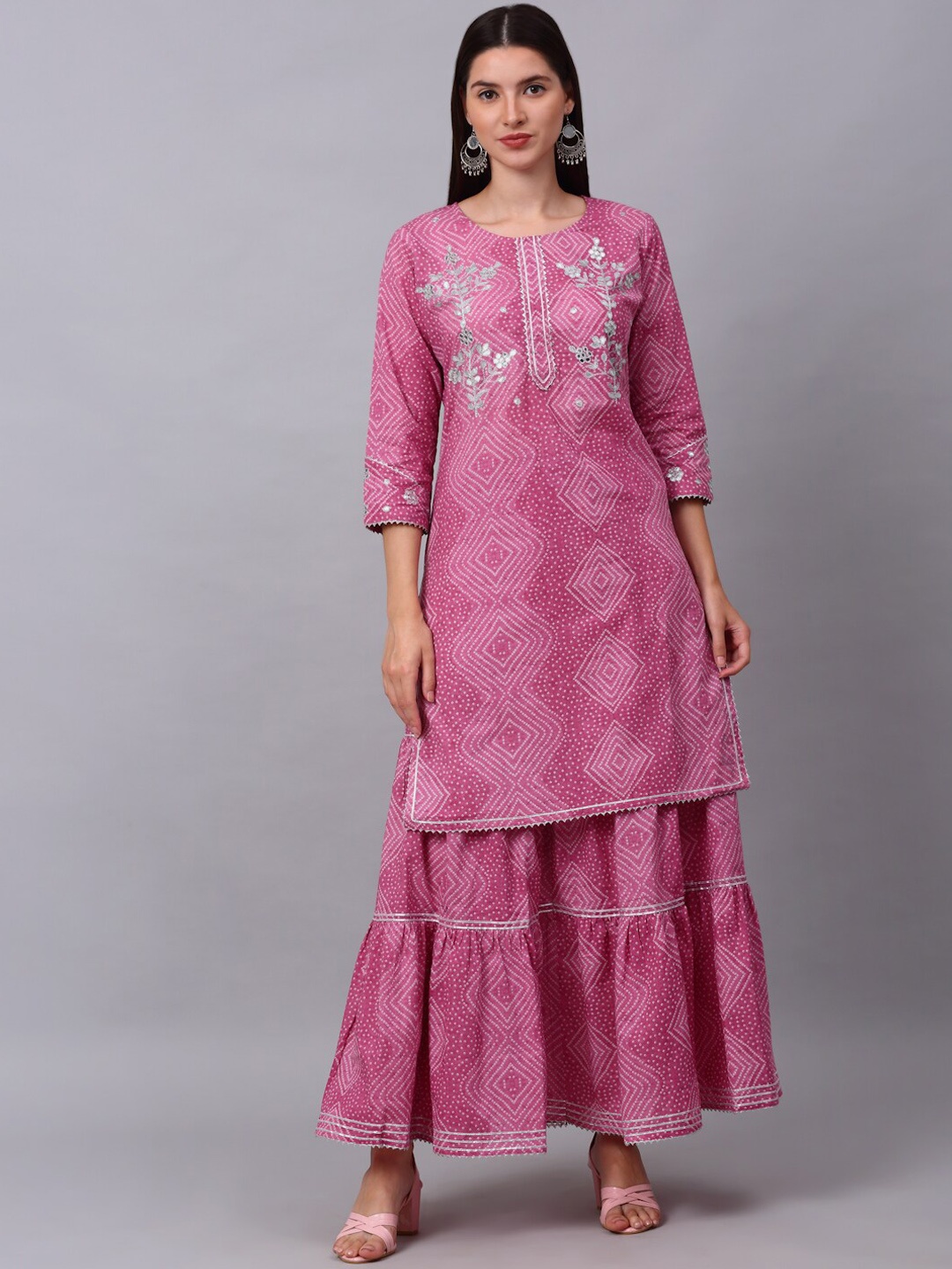 

Kamayra Women Bandhani Print Gotta Patti Detail Pure Cotton Kurta With Skirt, Fuchsia