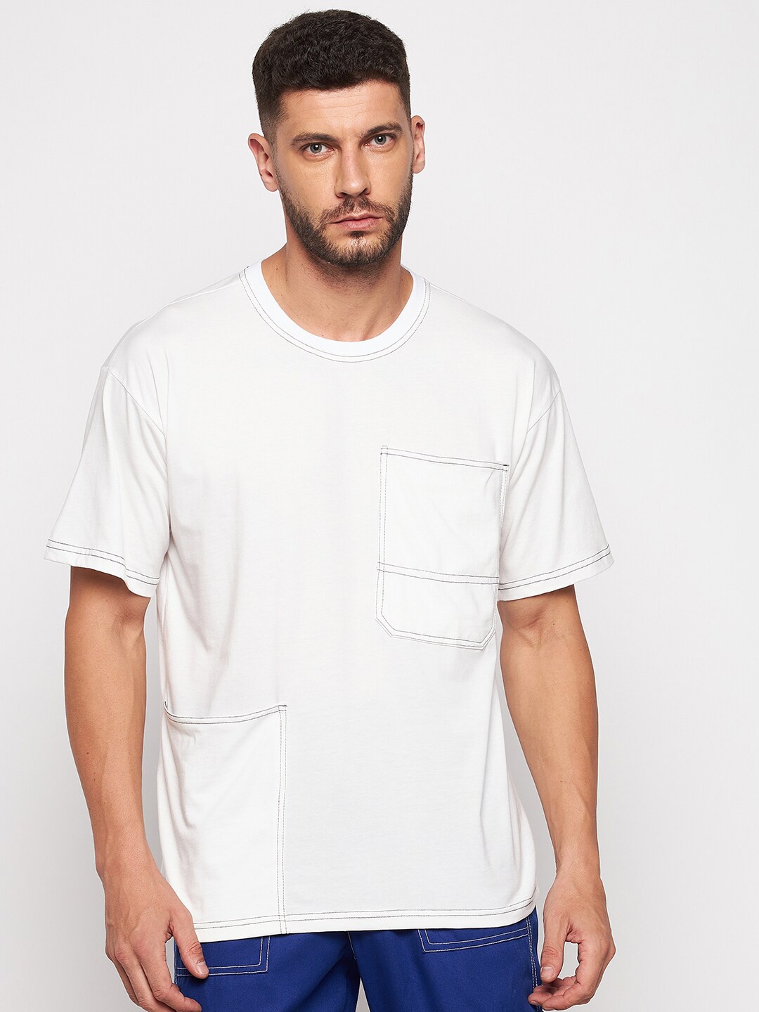 

FUGAZEE Men White Pure Cotton Oversized T-shirt