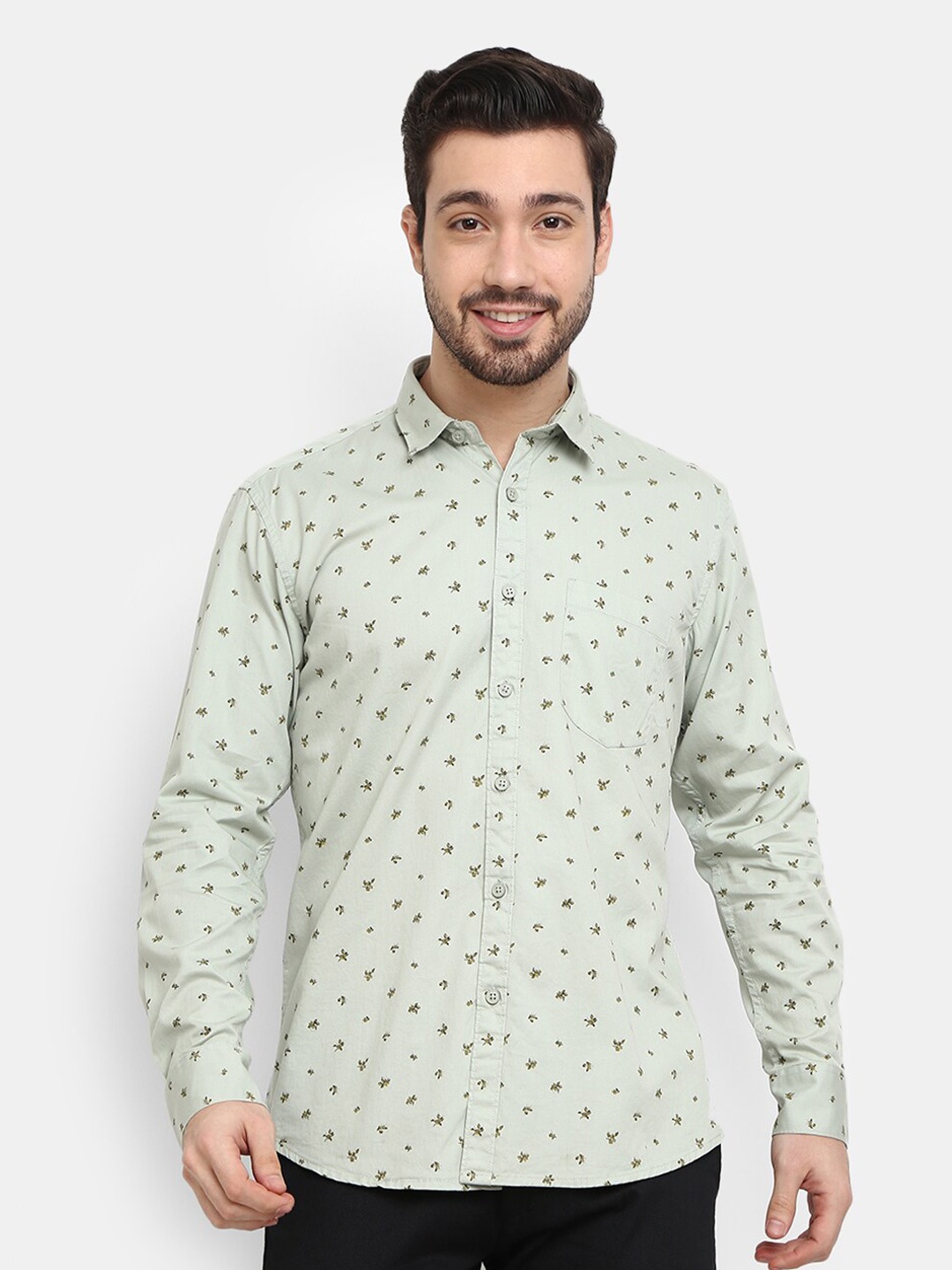 

V-Mart Men Green Floral Printed Casual Shirt