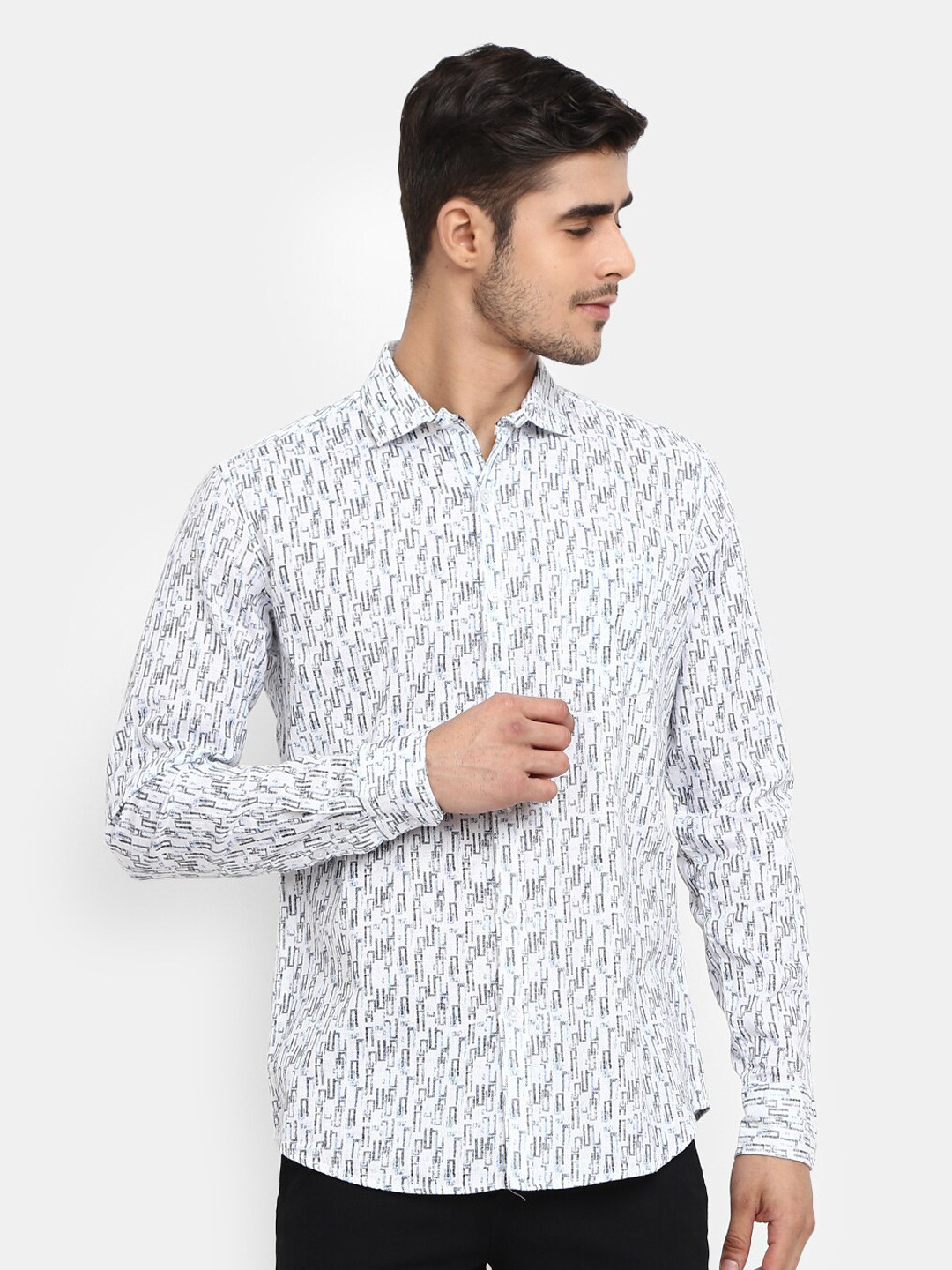 

V-Mart Men White Printed Casual Shirt