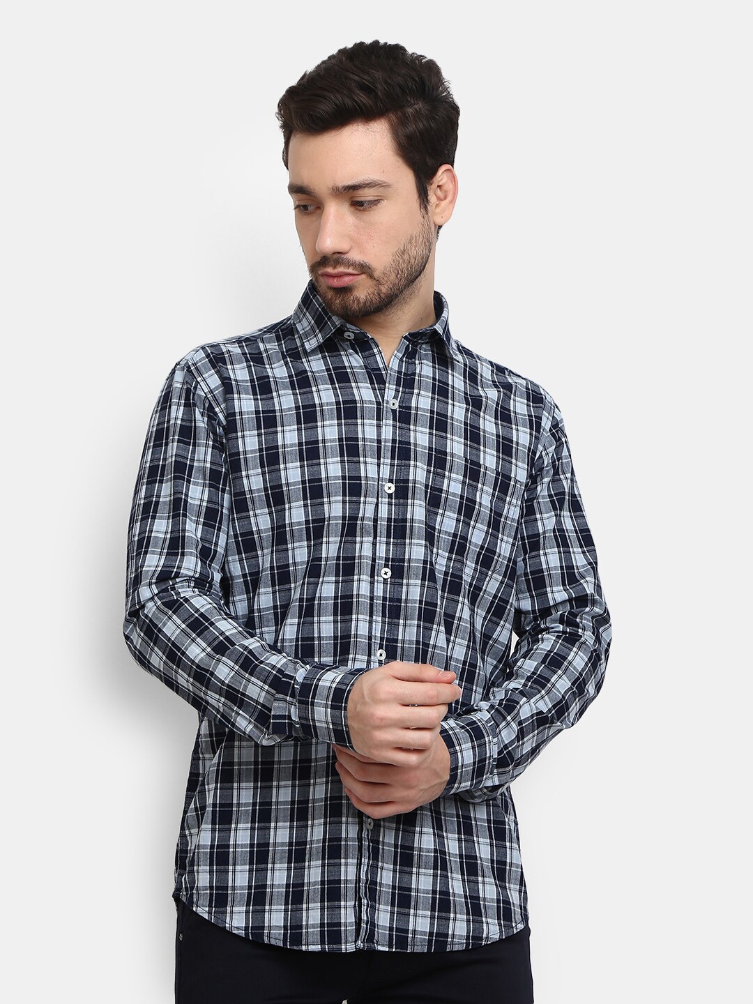 

V-Mart Men Blue Tartan Checks Regular Fit Cotton Casual Shirt