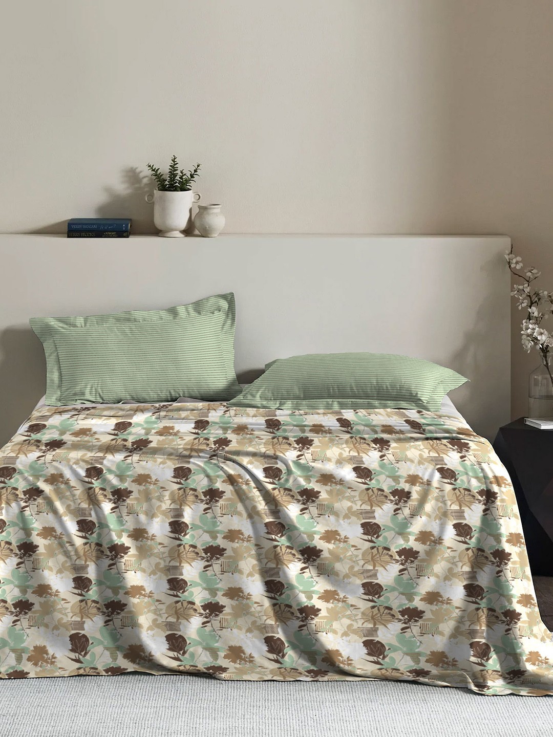 

MYTRIDENT Floral 144 TC Cotton Queen Bedsheet with 2 Pillow Covers, Brown