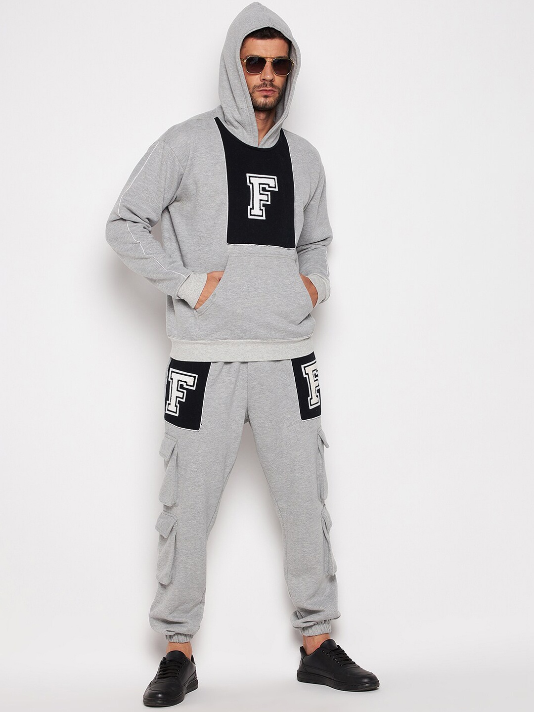 FUGAZEE Men Grey Solid Pure Cotton Relaxed-Fit Jogger