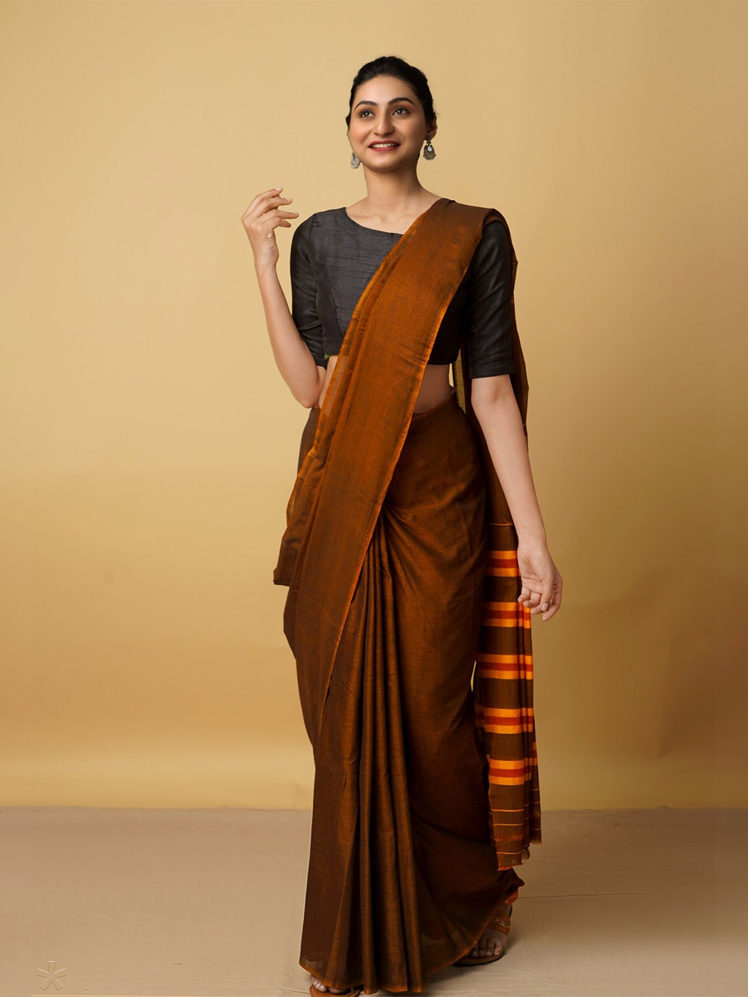 

Unnati Silks Brown & Red Pure Cotton Narayan Peth Pure Cotton Saree