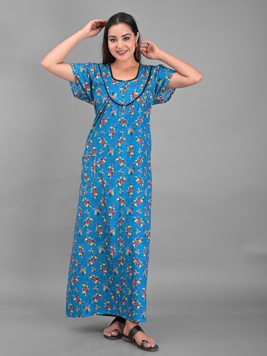 

Apratim Blue Printed Maxi Pure Cotton Nightdress