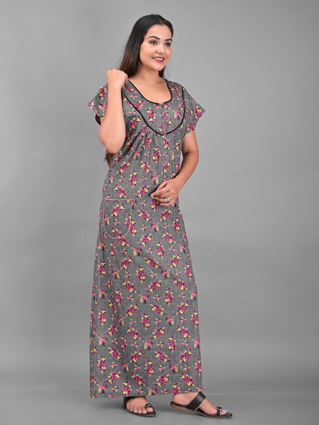 

Apratim Grey Printed Maxi Pure Cotton Nightdress