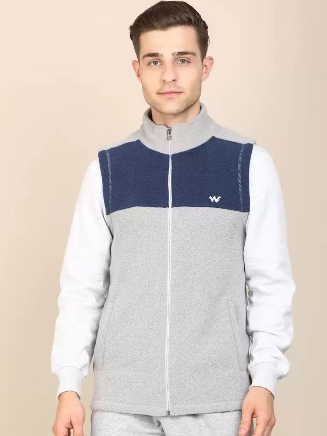 

Wildcraft Men Grey Melange Colourblocked Sweatshirt