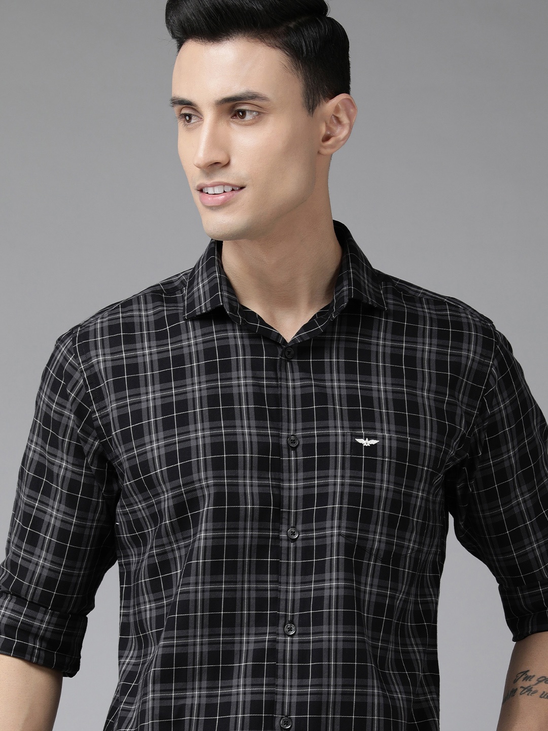 

Park Avenue Men Black & Grey Slim Fit Checked Pure Cotton Casual Shirt
