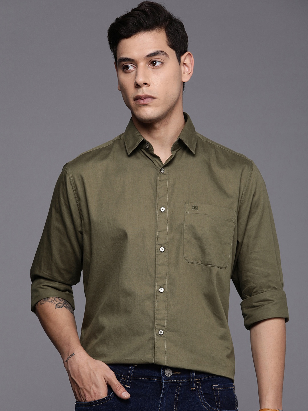 

Raymond Men Olive Green Solid Slim Fit Pure Cotton Casual Shirt