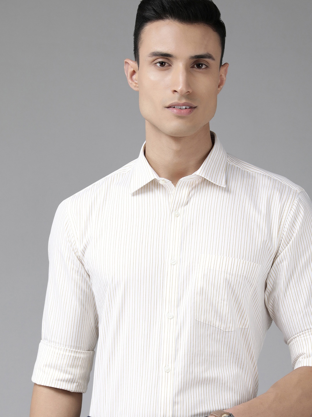 

Park Avenue Men Yellow Slim Fit Striped Formal Shirt