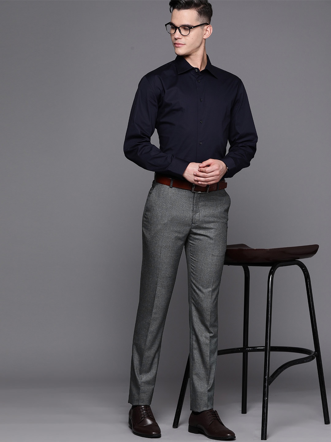 

Raymond Men Textured Slim Fit Trousers, Charcoal