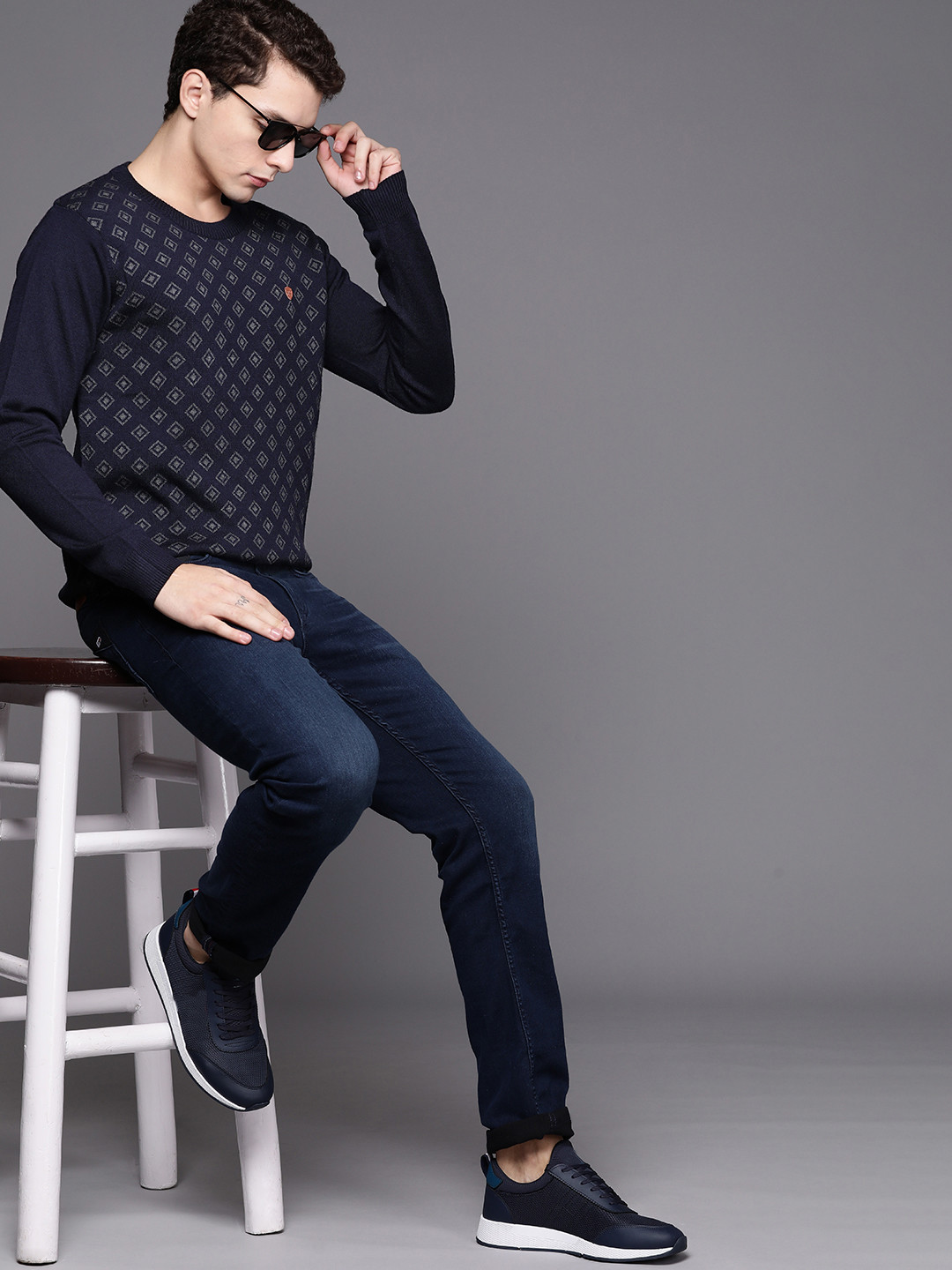 

Raymond Men Navy Blue & Grey Melange Geometric Patterned Pullover