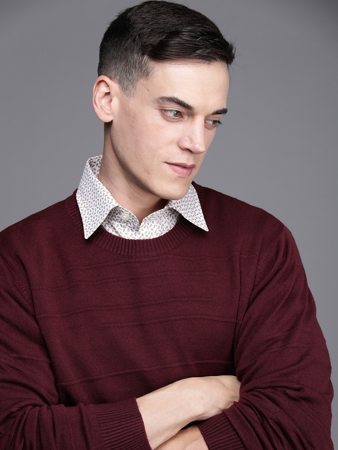 

Raymond Men Maroon Striped Pullover