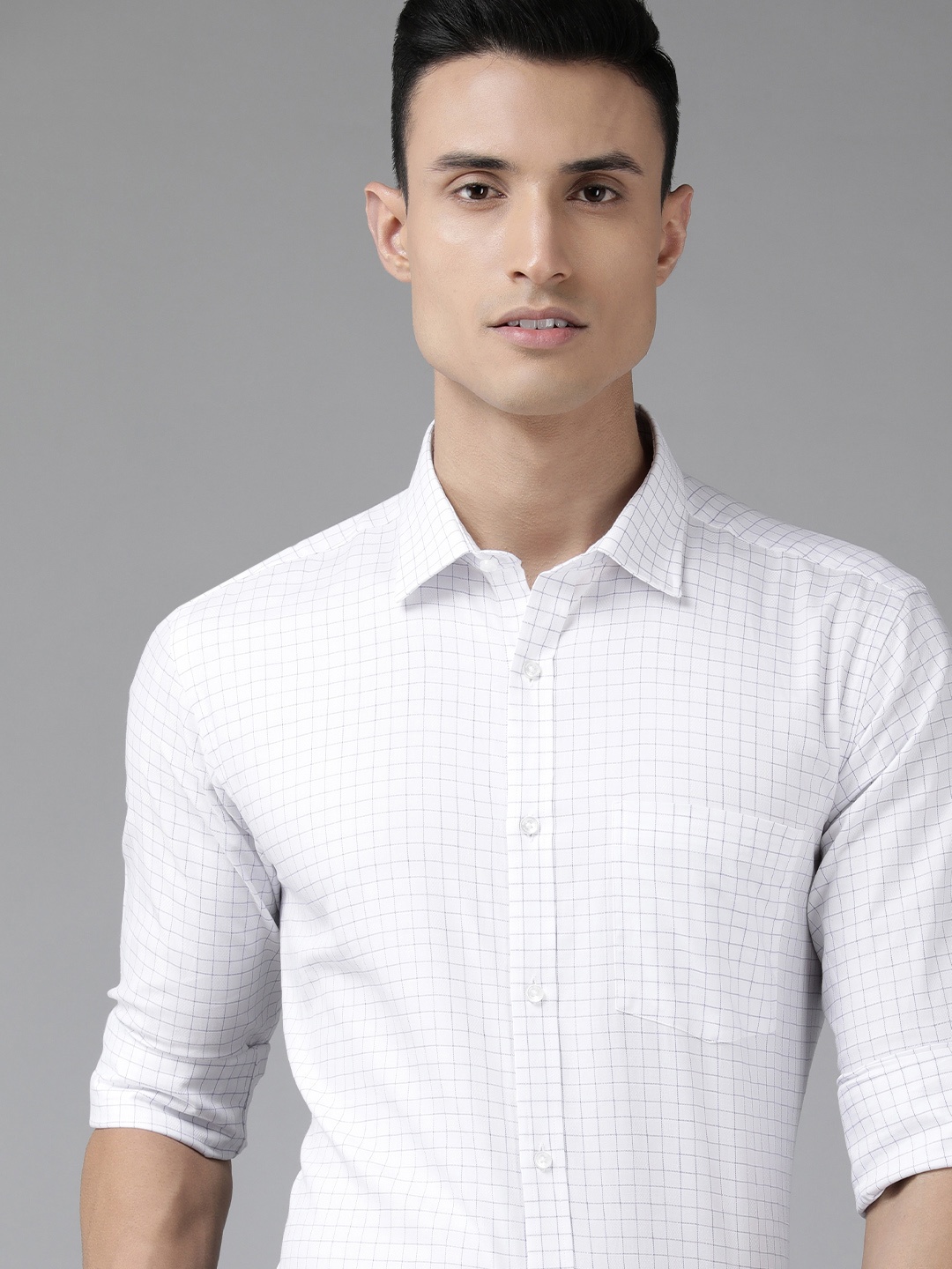 

Park Avenue Men White Slim Fit Checked Formal Shirt