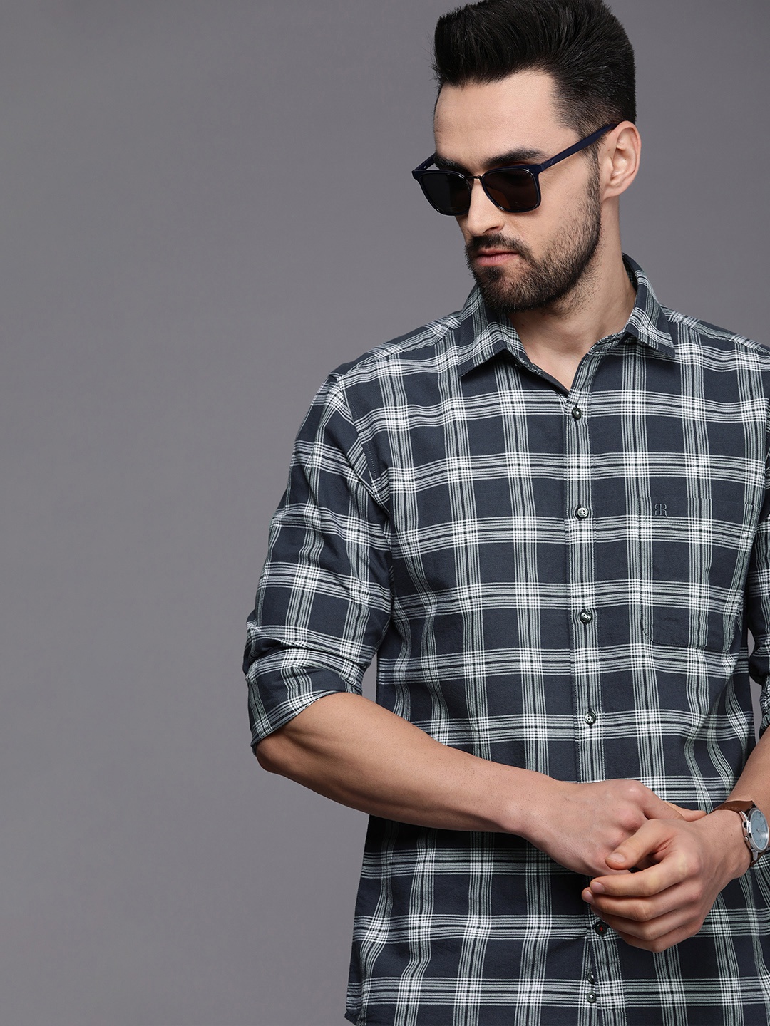 

Raymond Men Blue & White Slim Fit Checked Pure Cotton Casual Shirt